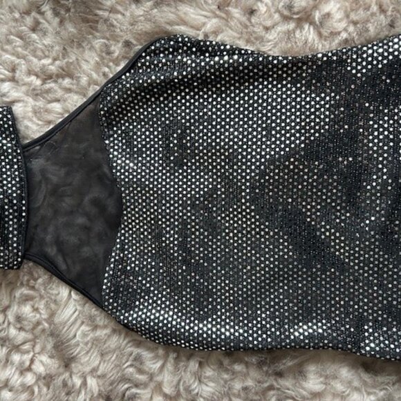 Halter- style top black with sparkly silver - Picture 4 of 4